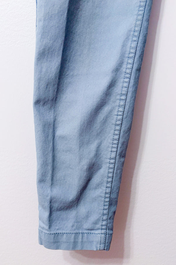 Jeans bleu pâle à jambe étroite* seconde main - Lolë- La Penderie du Paradis