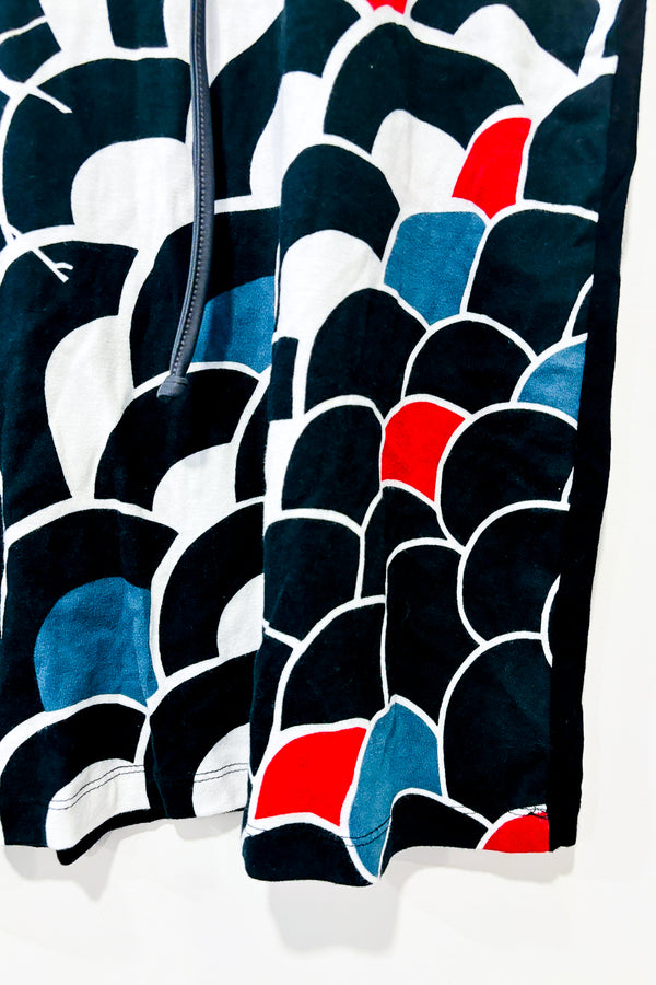 Jupe noire et rouge avec motifs (m) -- La Penderie du Paradis ?