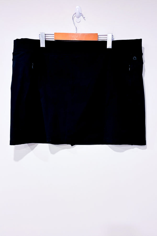 Jupe-short de sport noire (3X)-Reitmans-La Penderie du Paradis 🕊