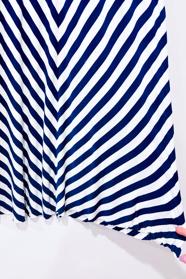 Jupe maxi marine et bleue motif chevron seconde main - Simons- La Penderie du Paradis