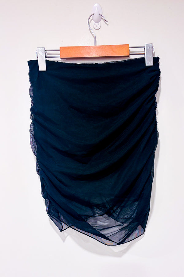 Jupe plissée noire avec tulle seconde main - Forever21- La Penderie du Paradis