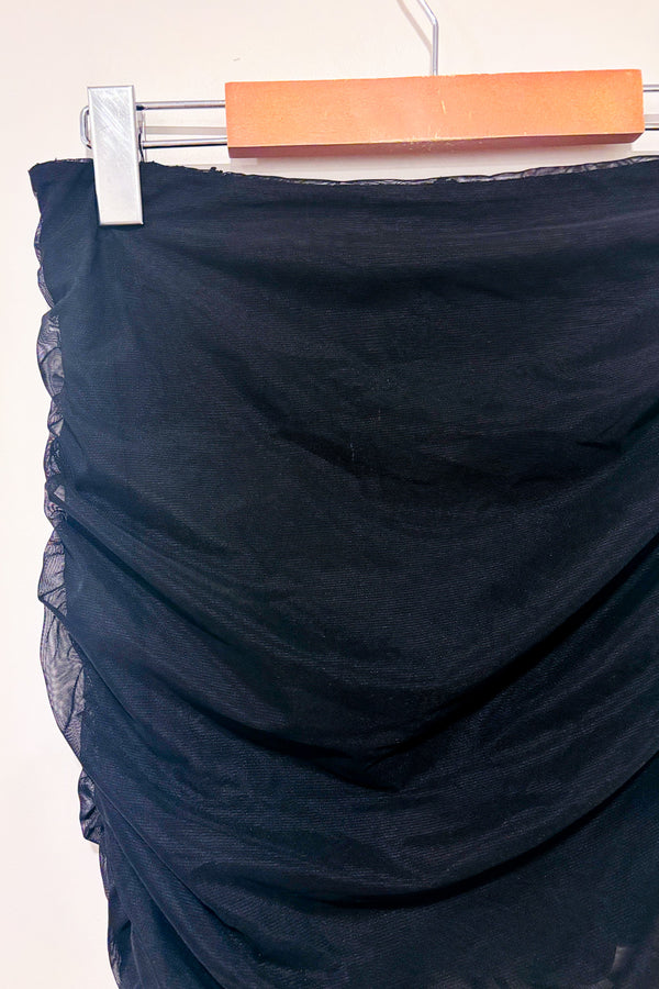 Jupe plissée noire avec tulle seconde main - Forever21- La Penderie du Paradis