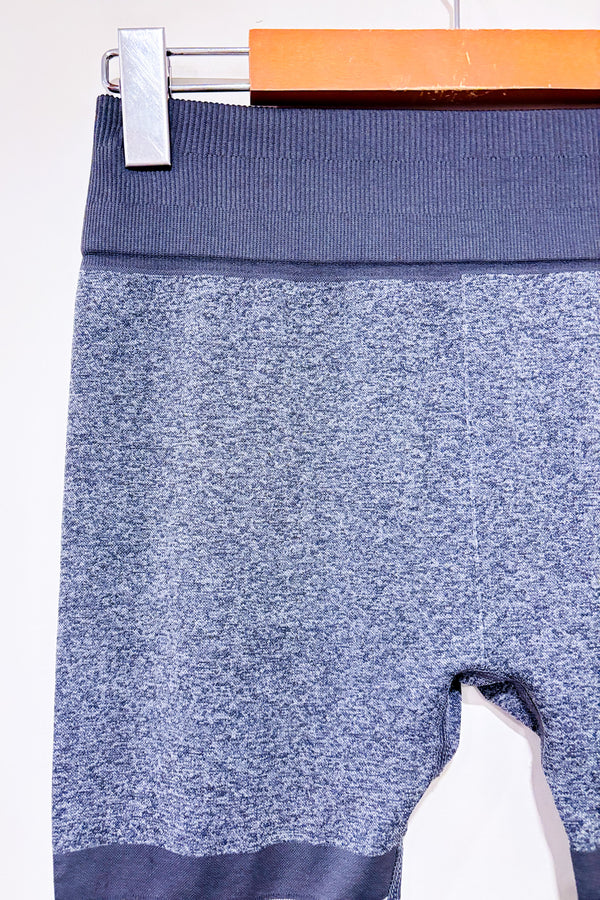 Legging gris rayé (m)-Autres-La Penderie du Paradis 🕊