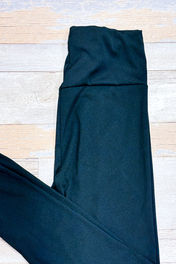 Legging noir côtelé à taille haute seconde main - SHEIN- La Penderie du Paradis