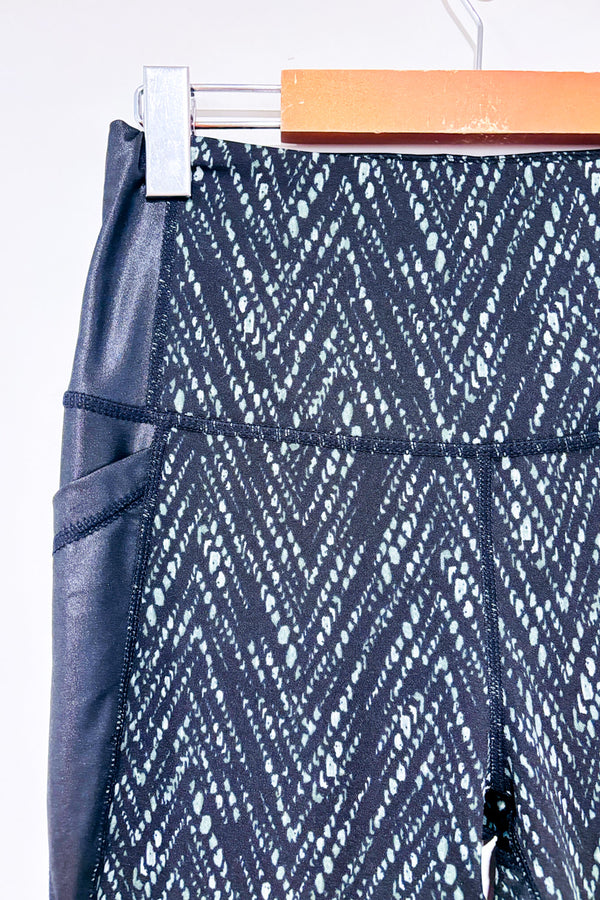Legging noir et vert à motifs seconde main - Ardene- La Penderie du Paradis