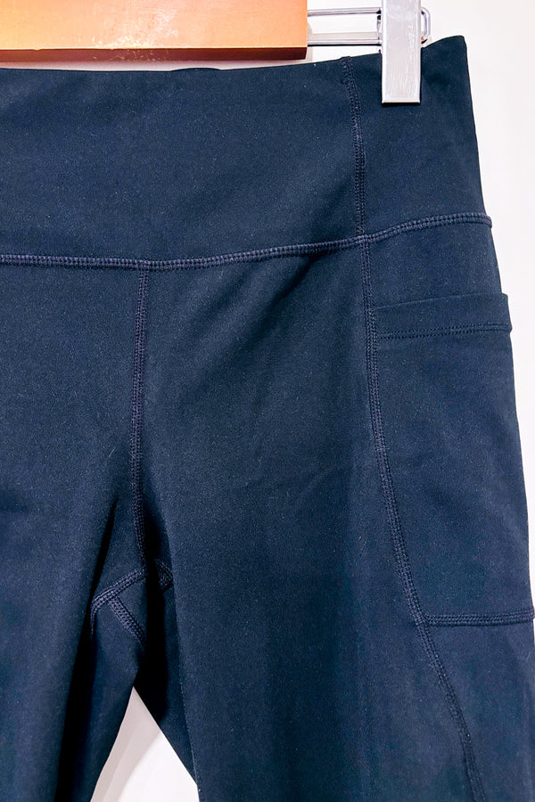 Legging noir à taille haute avec poches* seconde main - Lolë- La Penderie du Paradis