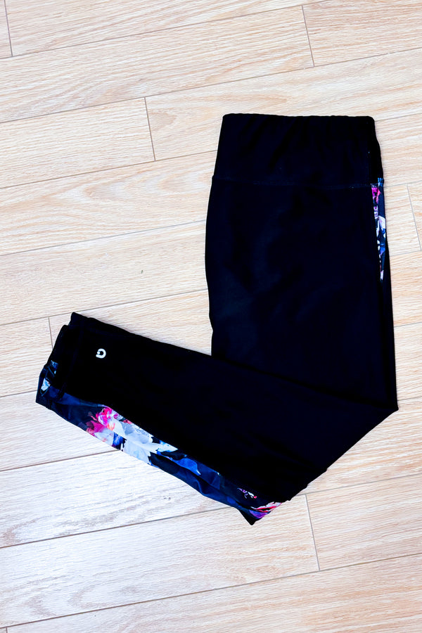 Legging noir fleuri seconde main - Reitmans- La Penderie du Paradis