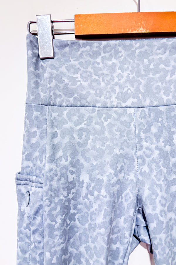 Legging gris motif cheetah (s)-ECHT Apparel-La Penderie du Paradis 🕊