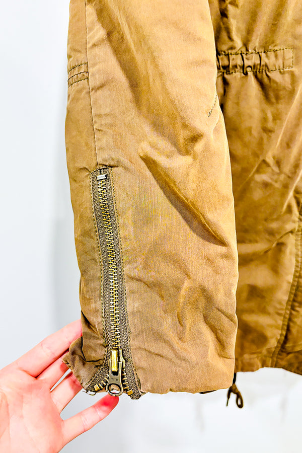 Manteau mi-saison kaki (s) -- La Penderie du Paradis ?
