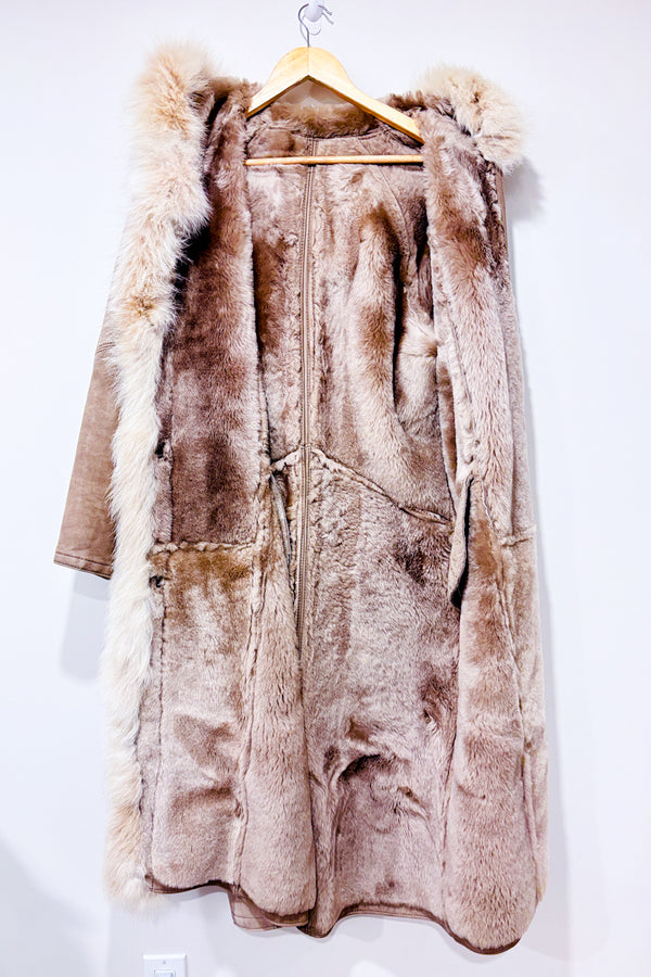 Manteau taupe avec fourrure (l)-La Tannière-La Penderie du Paradis 🕊