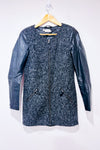 Manteau noir en laine texturée et manches effet cuir* seconde main - Peppercorn- La Penderie du Paradis