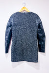 Manteau noir en laine texturée et manches effet cuir* seconde main - Peppercorn- La Penderie du Paradis