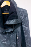 Veste courte en cuir gris-vert à col drapé* seconde main - BCBG Maxazria- La Penderie du Paradis