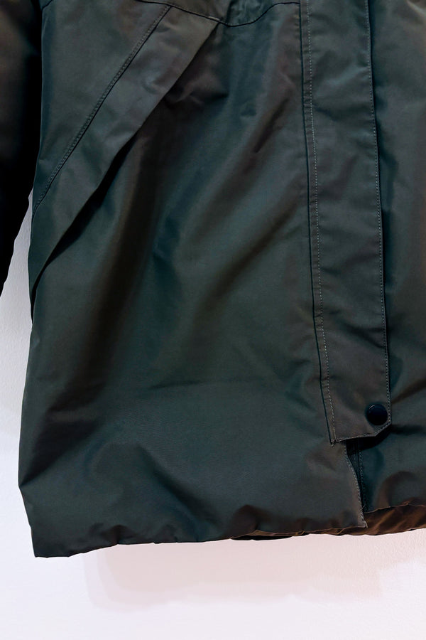 Parka d’hiver kaki imperméable à capuchon* seconde main - Helly Hansen- La Penderie du Paradis