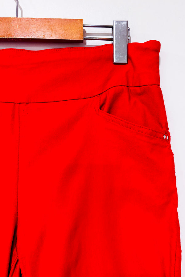 Pantalon 3/4 rouge (m)-Grenier-La Penderie du Paradis 🕊