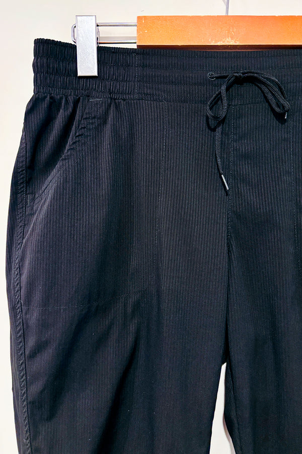 Pantalon noir à rayures (m)-Denver Hayes-La Penderie du Paradis 🕊