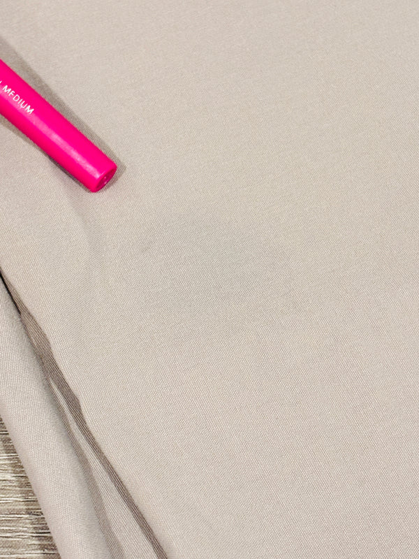 Pantalon de nylon beige (m)-Modern Ambition-La Penderie du Paradis 🕊