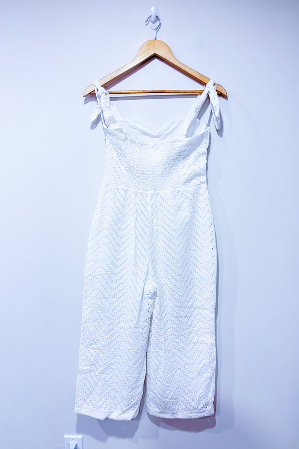 Jumpsuit blanc broderie anglaise (m)*-Lovers + Friends-La Penderie du Paradis 🕊
