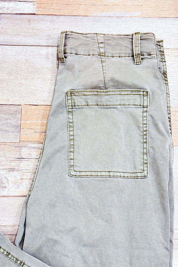 Pantalon utility kaki à taille haute (long) (s)-Reitmans-La Penderie du Paradis 🕊