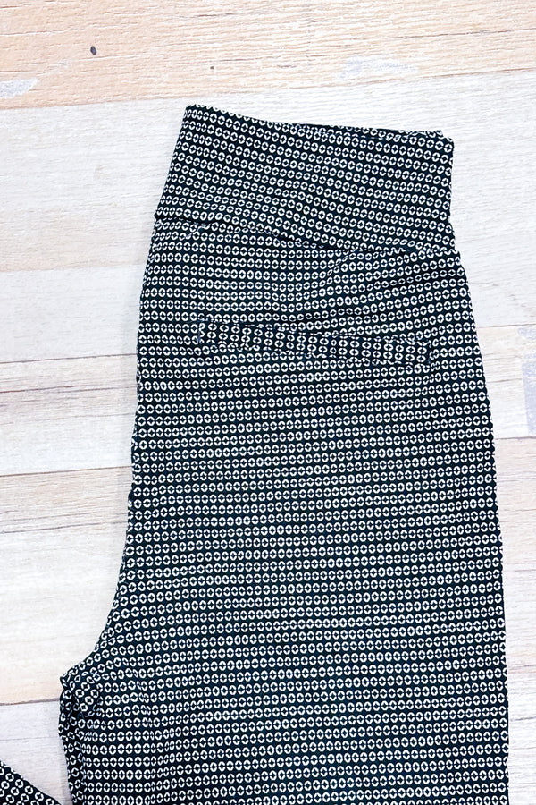 Pantalon noir et blanc à motifs jambe étroite (s)-Tag-La Penderie du Paradis 🕊