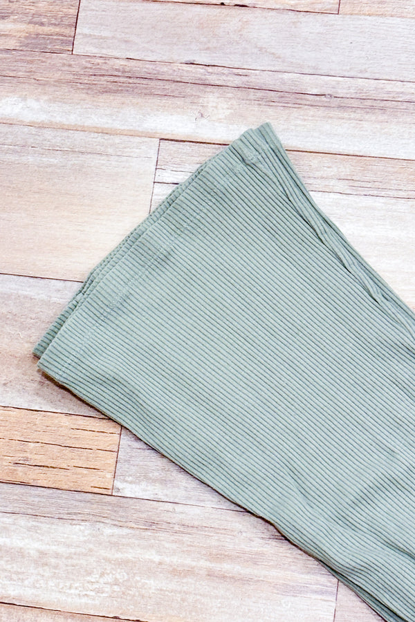 Pantalon lounge kaki côtelé à jambe ample (s)-H&M-La Penderie du Paradis 🕊