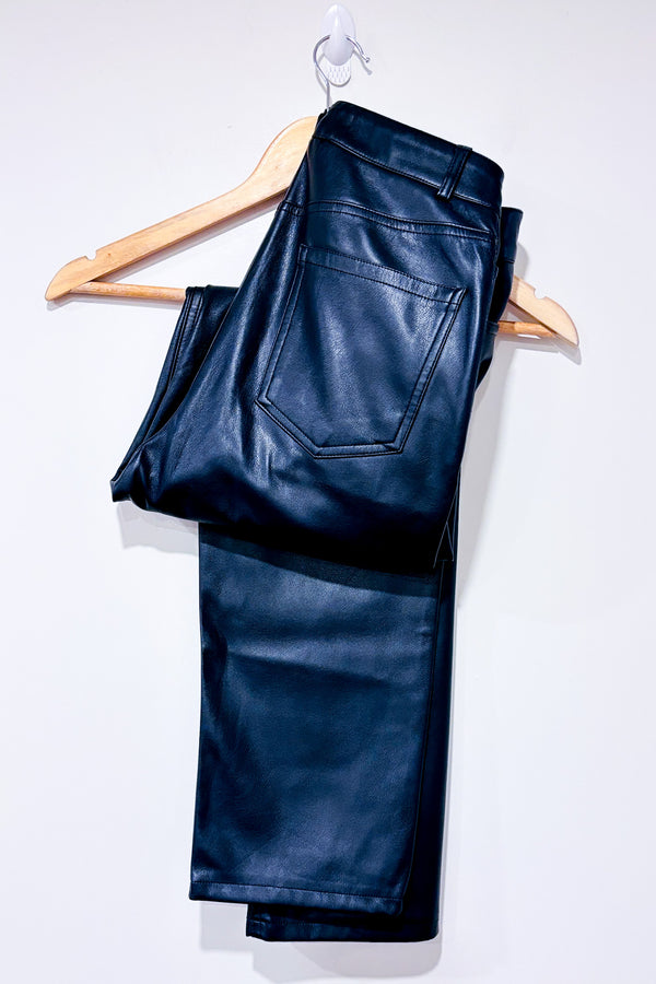 Pantalon noir faux cuir à taille haute (s)*-Dynamite-La Penderie du Paradis 🕊