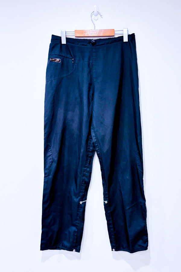 Pantalon noir coupe-vent seconde main - Orage- La Penderie du Paradis