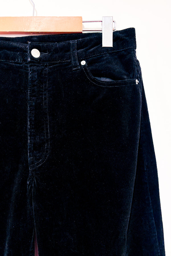 Pantalon noir en corduroy à taille haute* seconde main - H&M- La Penderie du Paradis