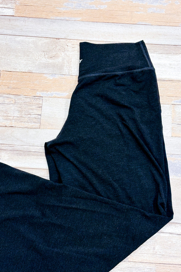 Pantalon sport gris jambe évasée à taille haute seconde main - Old Navy- La Penderie du Paradis