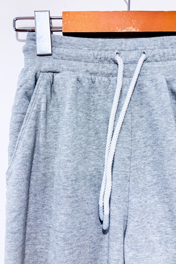 Pantalon jogging gris seconde main - Simons- La Penderie du Paradis