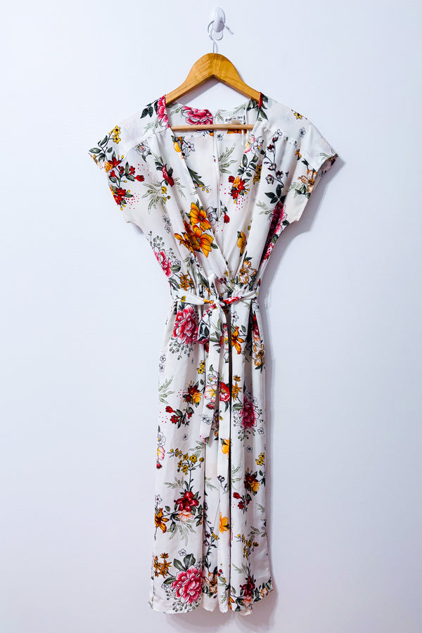 Jumpsuit blanc fleuri cache-coeur seconde main - SWS Streetwear Society- La Penderie du Paradis