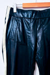 Pantalon jogger noir effet cuir à bandes blanches* seconde main - Norma Kamali- La Penderie du Paradis