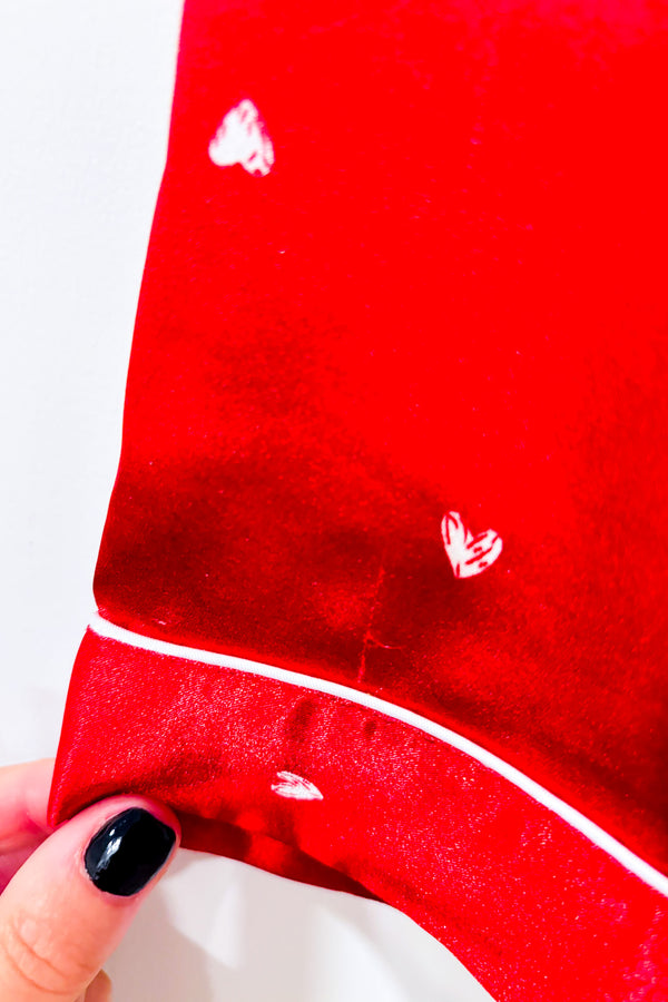 Chemise de nuit rouge satinée avec coeurs (m)-Autres-La Penderie du Paradis 🕊