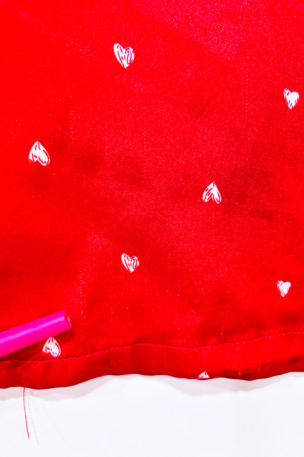 Chemise de nuit rouge satinée avec coeurs (m)-Autres-La Penderie du Paradis 🕊