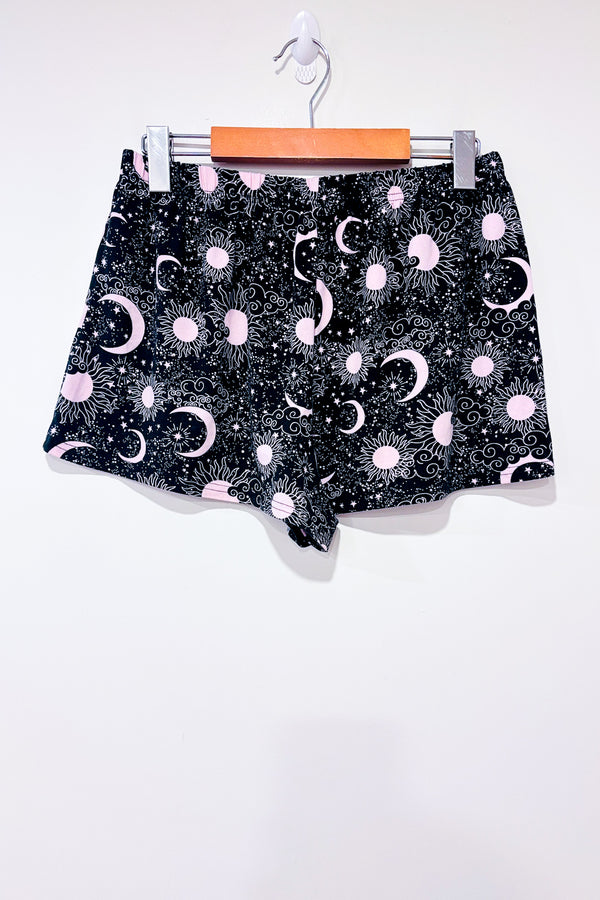 Short de pyjama noir motif soleil et lune (m)-NOBO-La Penderie du Paradis 🕊