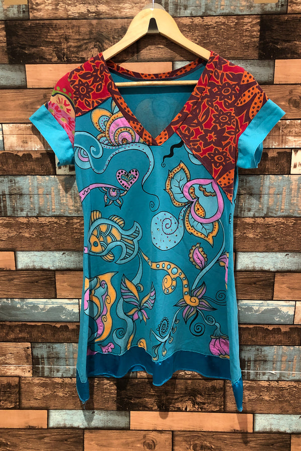 Robe bleue avec poissons (s) seconde main Autres