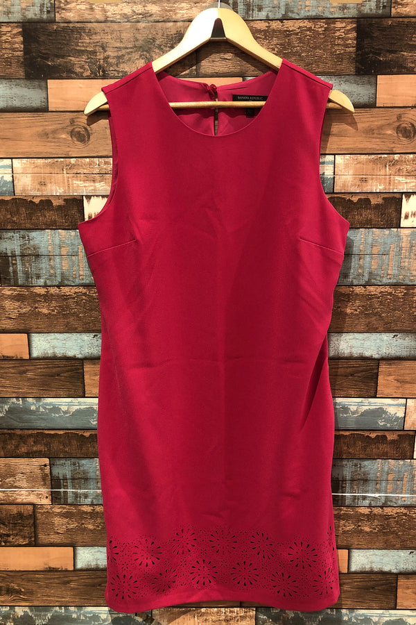 Robe framboise avec dentelle au bas (l) seconde main Banana Republic