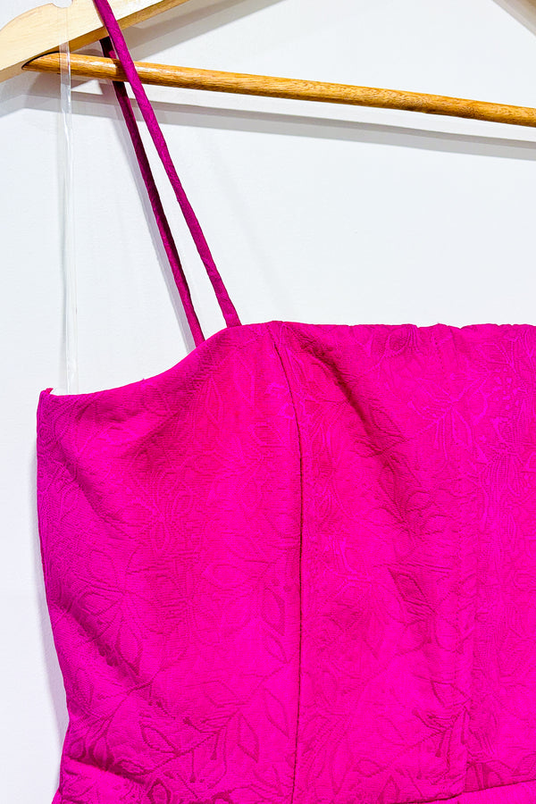 Robe fuchsia texturée (m) seconde main Gabby Skye