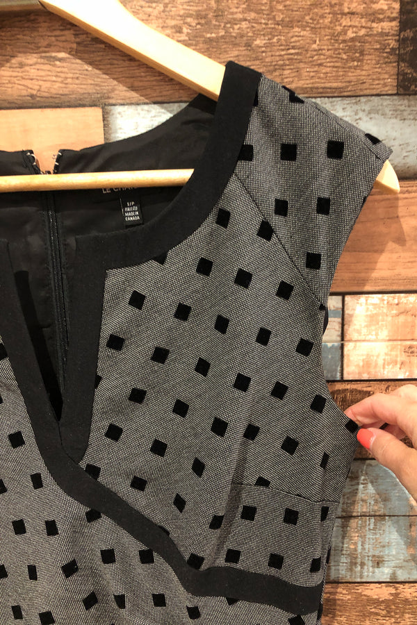 Robe grise motifs carreaux en velours (s) seconde main Le Château