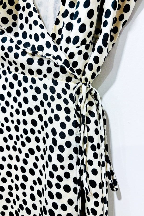 Robe maxi cache-cœur beige à pois et volants (l) - Mango - La Penderie du Paradis ?