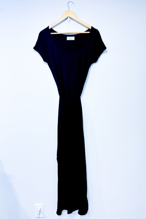 Robe maxi noire (s)-Demande Générale-La Penderie du Paradis 🕊