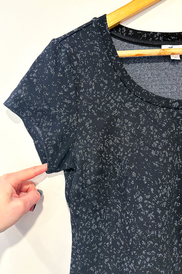 Robe noire avec motifs (s) seconde main Thyme
