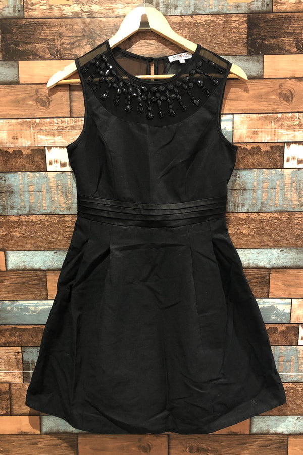 Robe noire avec pierres au col (s) seconde main Airoldi Collection