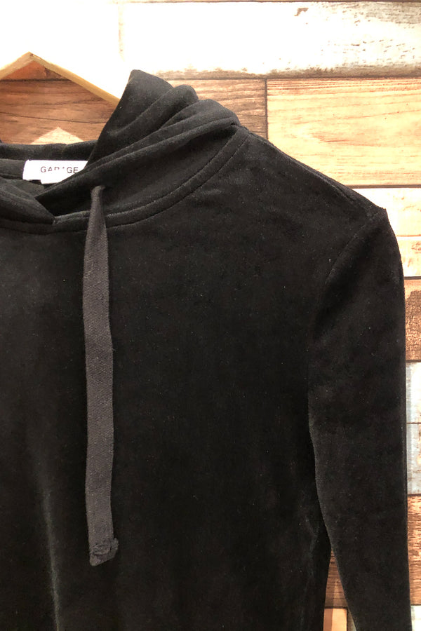 Robe noire en velours avec capuchon (xs) seconde main Garage