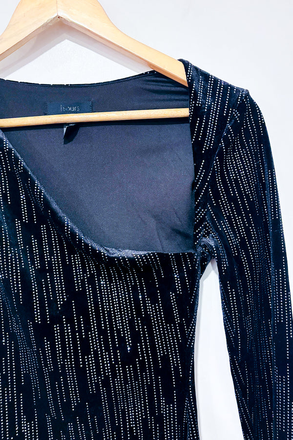 Robe noire en velours avec pierres scintillantes (m)-h:ours-La Penderie du Paradis đ