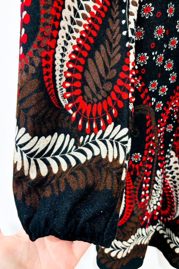 Robe noire et rouge fleurie (s) - San Francisco - La Penderie du Paradis ?