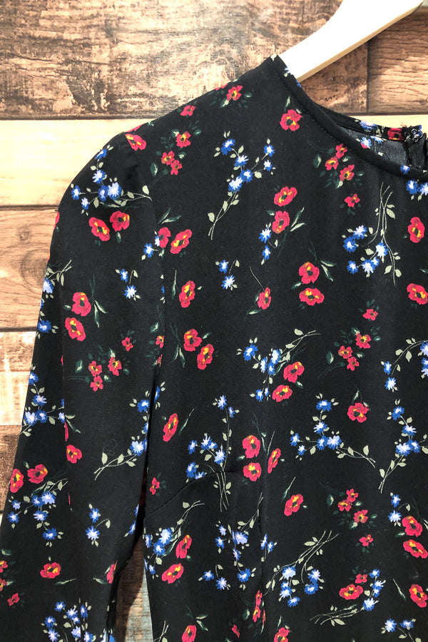 Robe noire fleurie (s) seconde main Dynamite