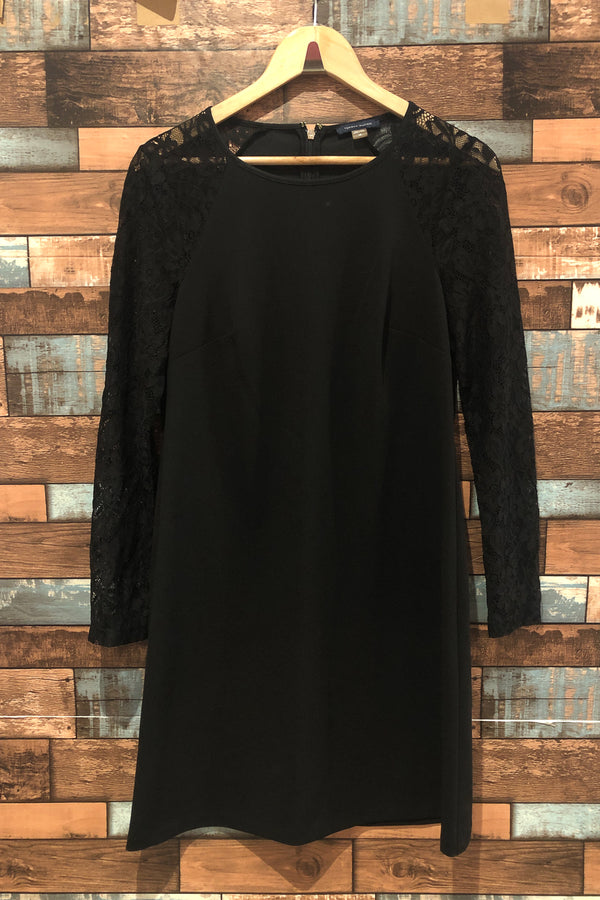 Robe noire manches en dentelle (m) seconde main Tommy Hilfiger