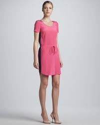Robe rose avec bandes marine (m) -- La Penderie du Paradis ?