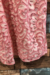 Robe rose et beige en dentelle avec collet (m) seconde main Betsey Johnson
